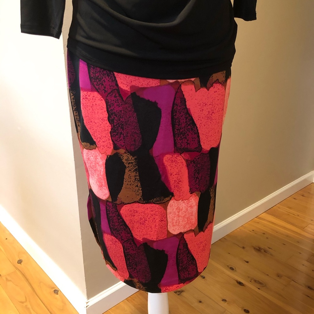 Office skirt